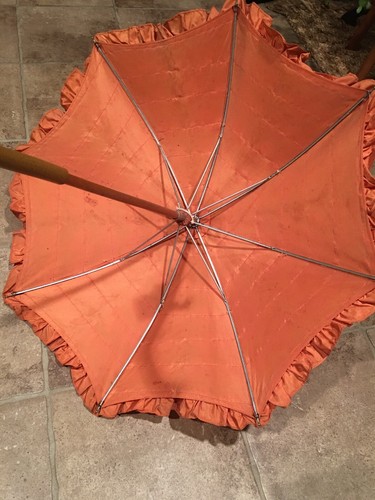 1930’s Beautiful Orange Pagoda Ruffled Parasol Umbrella Bakelite Handle RARE!