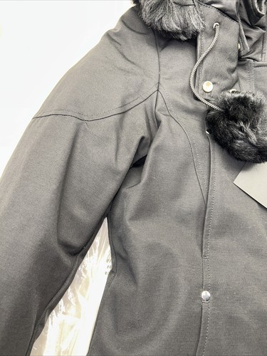 Pre-owned Moose Knuckles Women's Stirling Down Parka Jacket With Fur Trim Hood, Black Sm