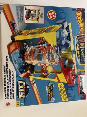 Mattel Hot Wheels Stunt & Splash Car Wash Playset w/Color Shifters Cars - NEW