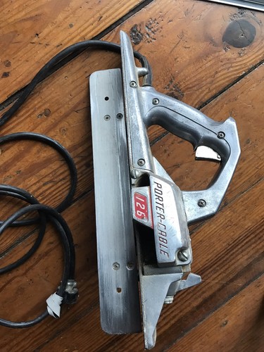 Vintage ROCKWELL model 126 Porta Planer w/ Orig Box & 2 Spiral Cutter Heads