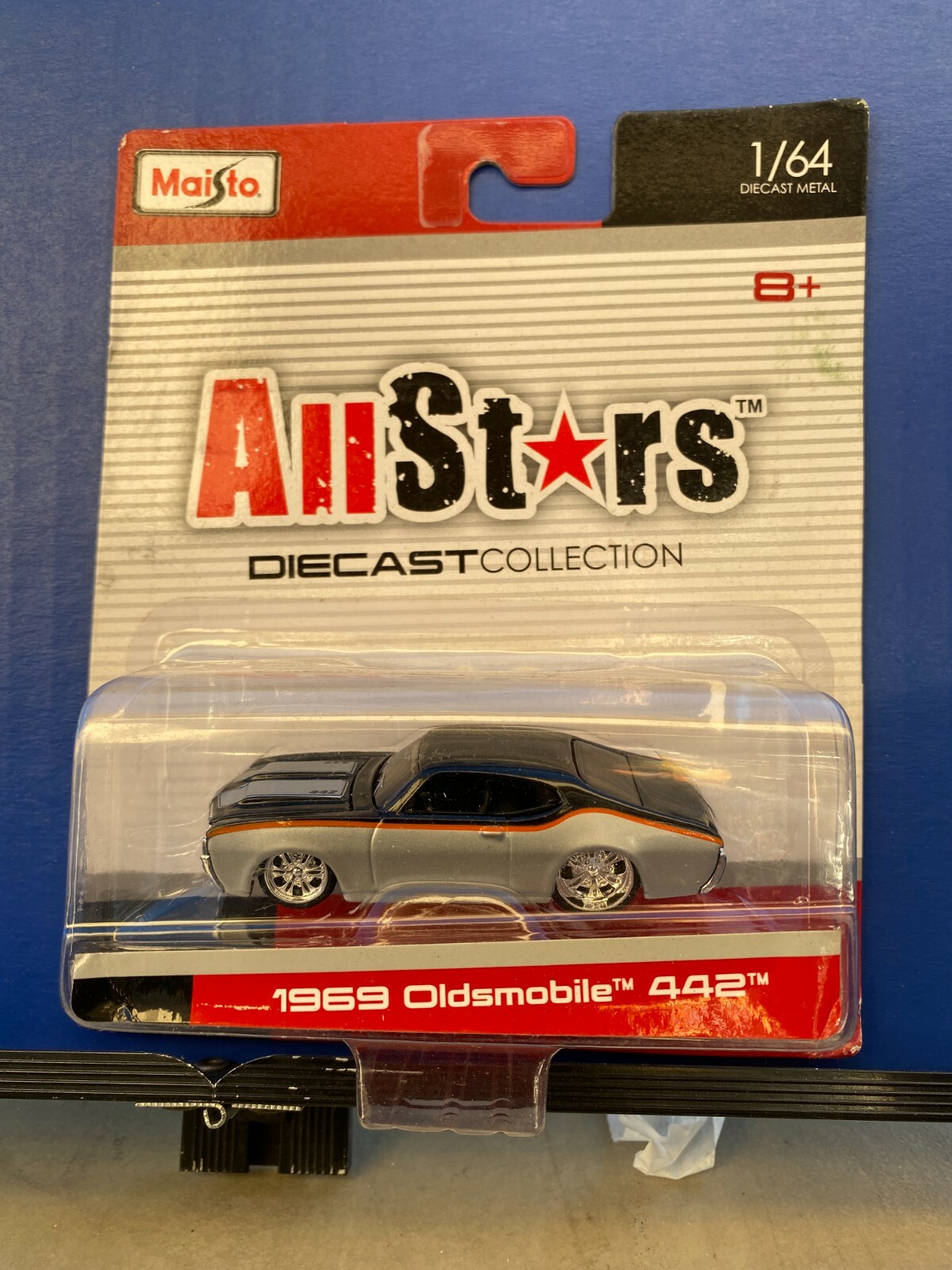 メル様LITTLE ONE VINTAGE POINTED FLAT Vintage Hot Ones Flat Out 442 Compared to New 442 Much - YouTube