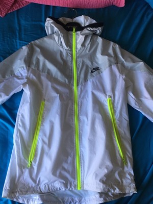 nike windrunner hot punch