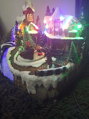 Krasta Escena Navidad. Christmas Scene With Song And Rotating Xmas Lamb....