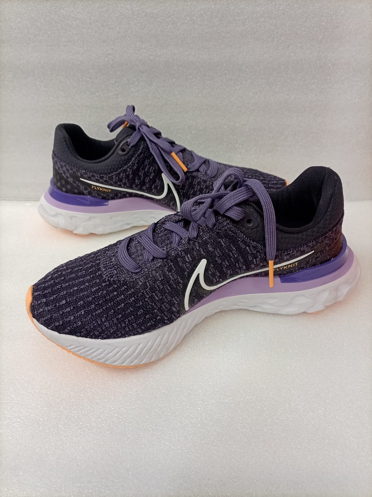 美品Nike React Infinity Run グレー/ピンク27.5㎝ NIKE】 ナイキ W REACTX INFINITY RUN 4 ウィメンズ リアクトX