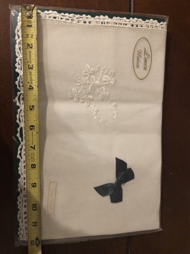 Tray Cloth LINEN UNION NOS NIB MINT White With Bow Flower NOS