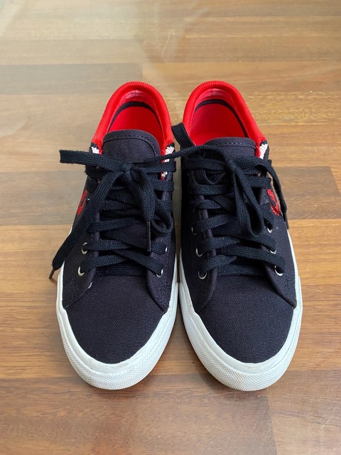 fred perry canvas pumps