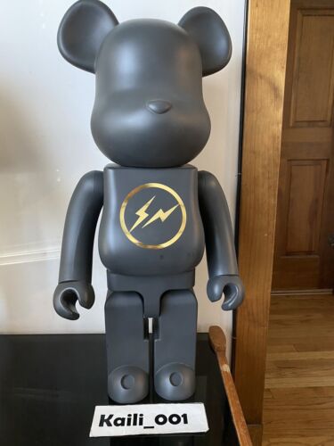 Fragment Design x Medicom Toy Bearbrick 1000% 2010 Black and Fragment Design x Medicom Toy Bearbrick 1000% 2010 Black and