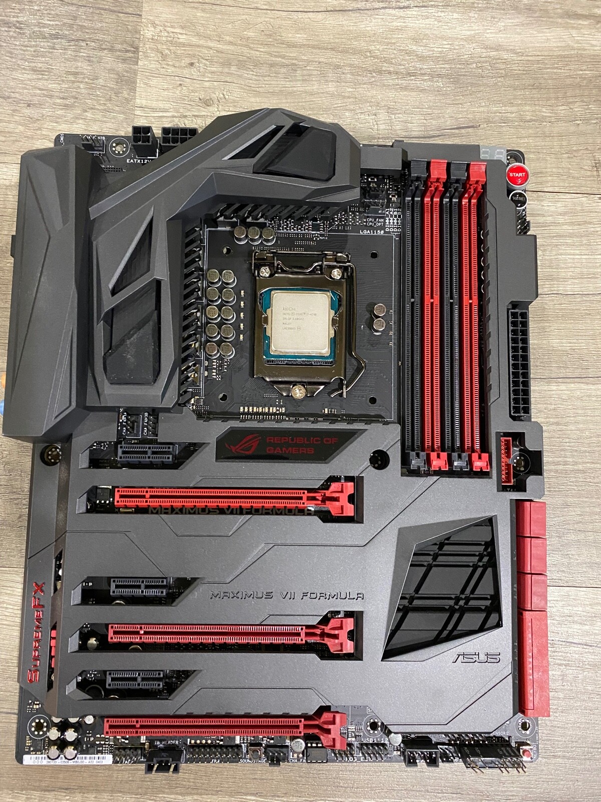 материнская плата под i7. Asus x58 sabertooth rear. Gigabyte 1155 socket motherboard. D8i материнская плата. материнская плата под i5 12400f.