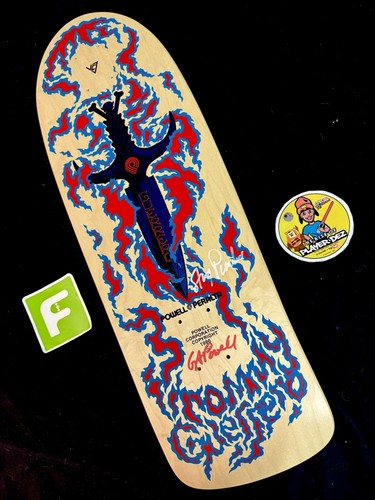 スケートボードPowell Peraltaレア！ SIGNED Tommy Guerrero Series 11 Stacy Peralta George Powell