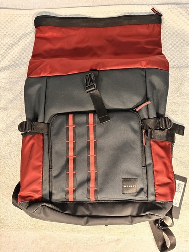 New Maroon Red Black Oakley Hiking Tactical Utility Zip Rolled Backpack With Tag