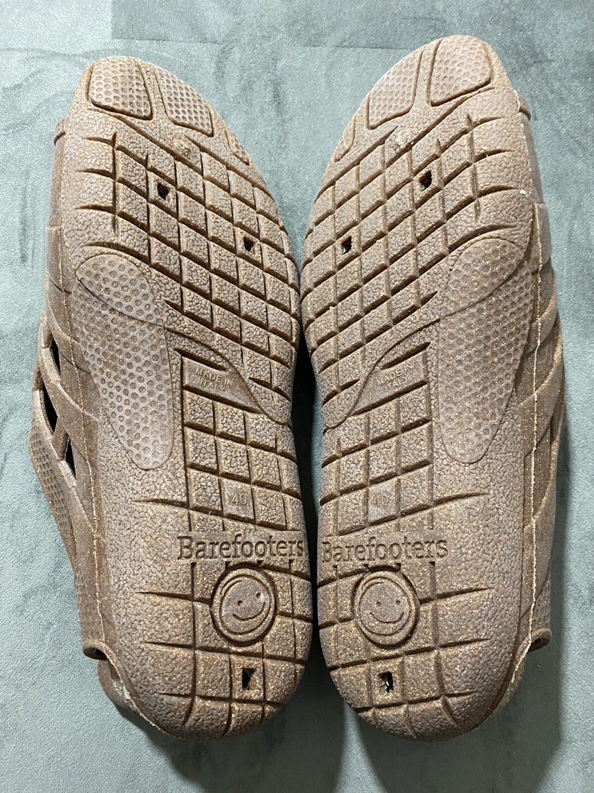 rubber walking shoes