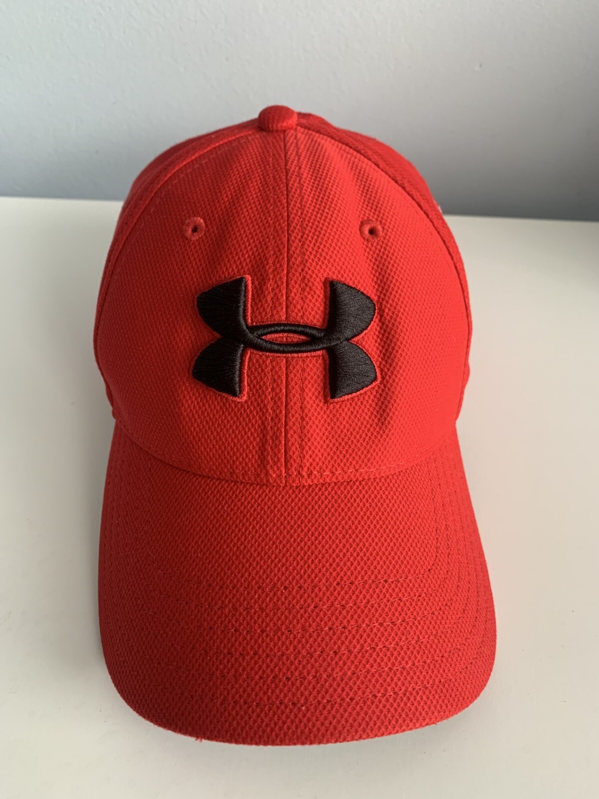 Under Armour Men's Classic Fit Patch Cap Hat Red Black Logo 