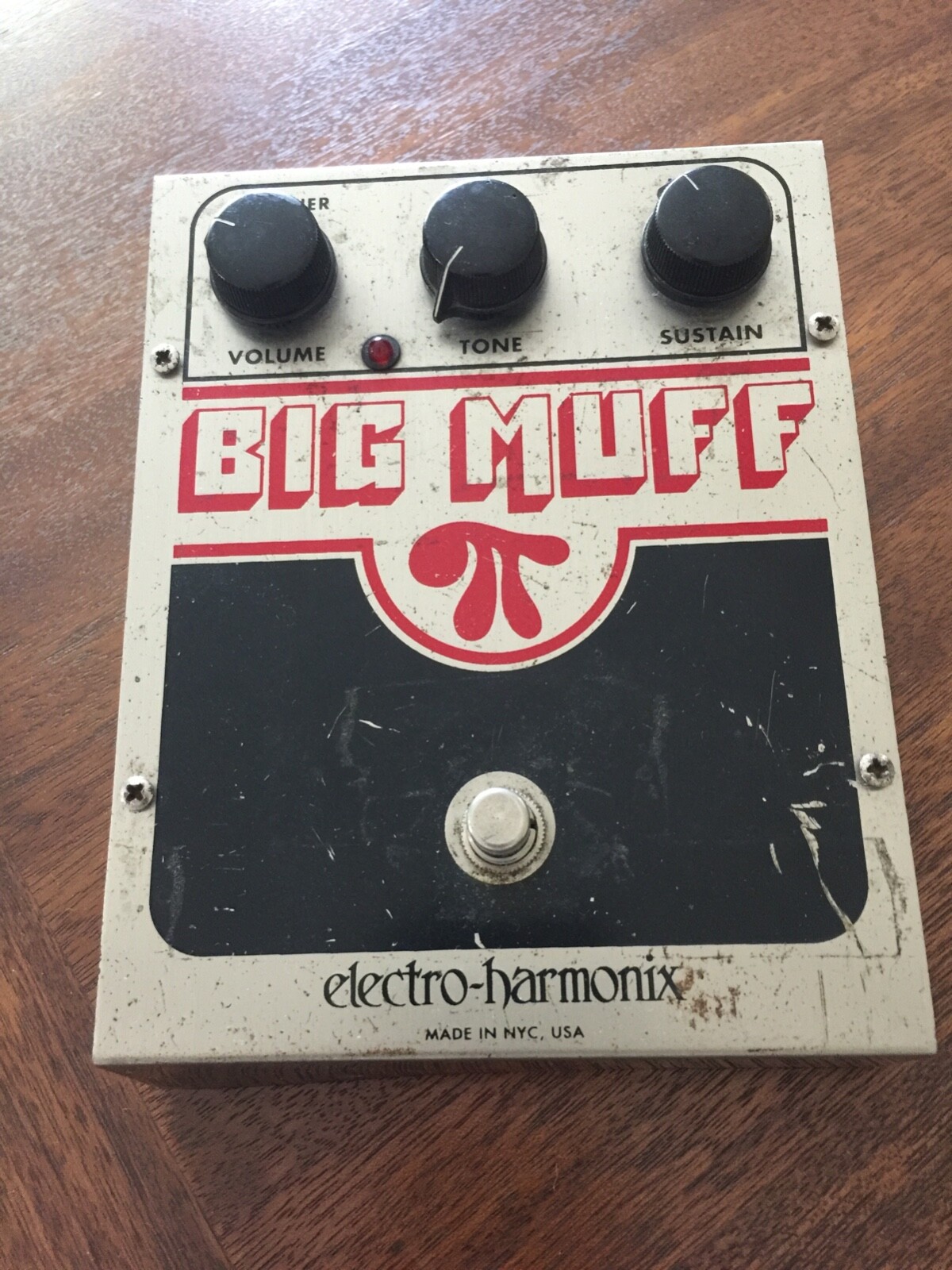 electro-harmonix BIG MUFF π Amazon.com: Electro-Harmonix Deluxe Big Muff Pi Fuzz Pedal