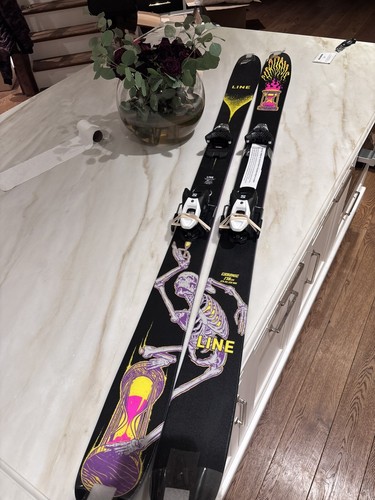 BRAND NEW! 2023 LINE CHRONIC FREESTYLE SKIS 178cm w/TYROLIA