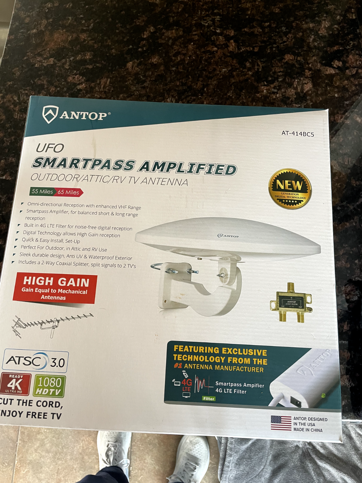 ANTOP UFO Smartpass Amplified OutdoorAttic/RV TV Antenna AT-414BC5