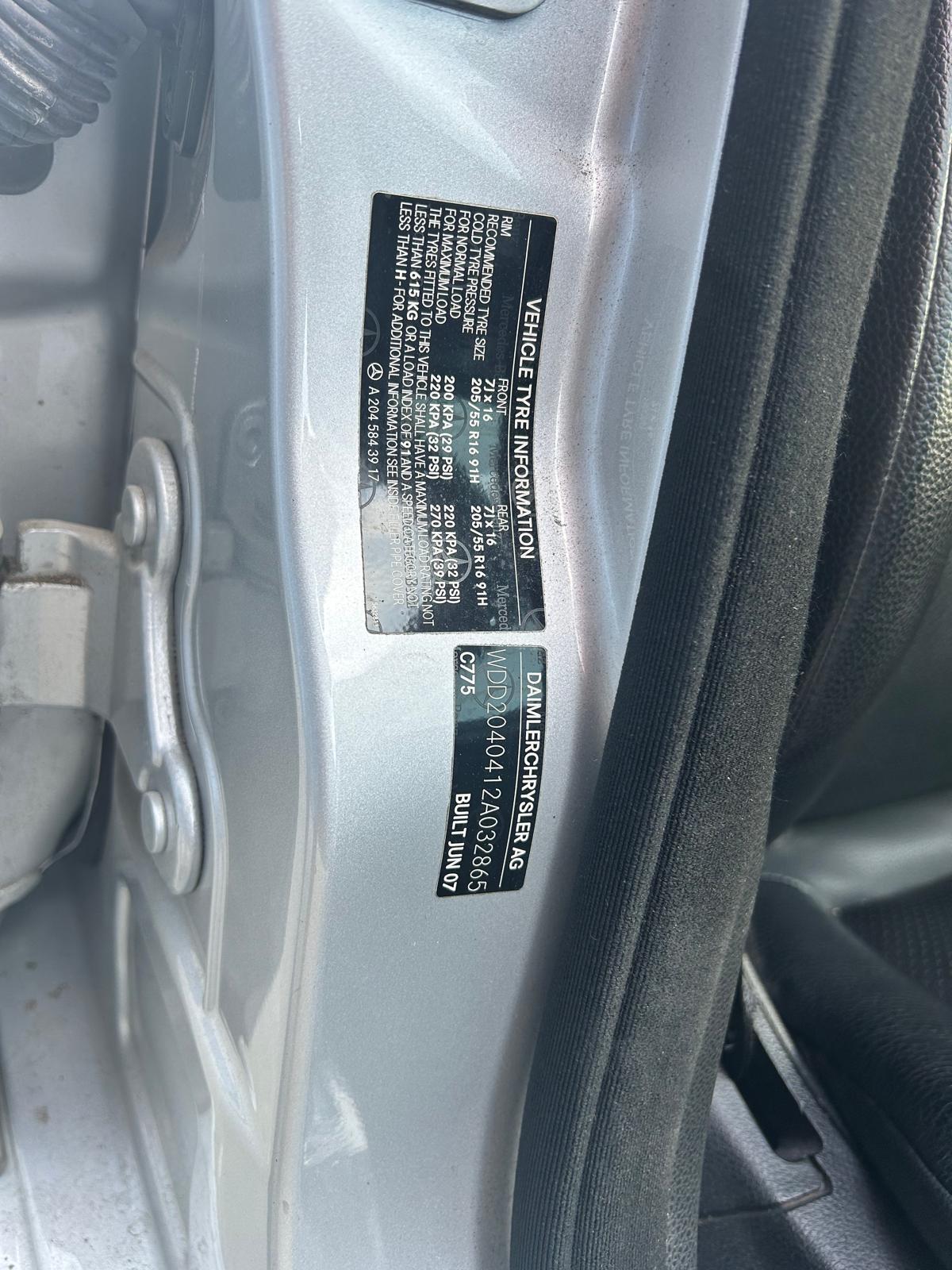 2007 Seat C Class MERCEDES  BELT CENTRE REAR  BELT STALK ONLY W204/S204 SEDAN/W image 7
