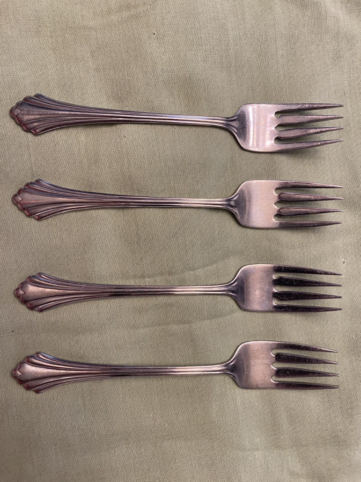 Dinnerware-bancroft/fortune Salad Fork Set Of 4 Used