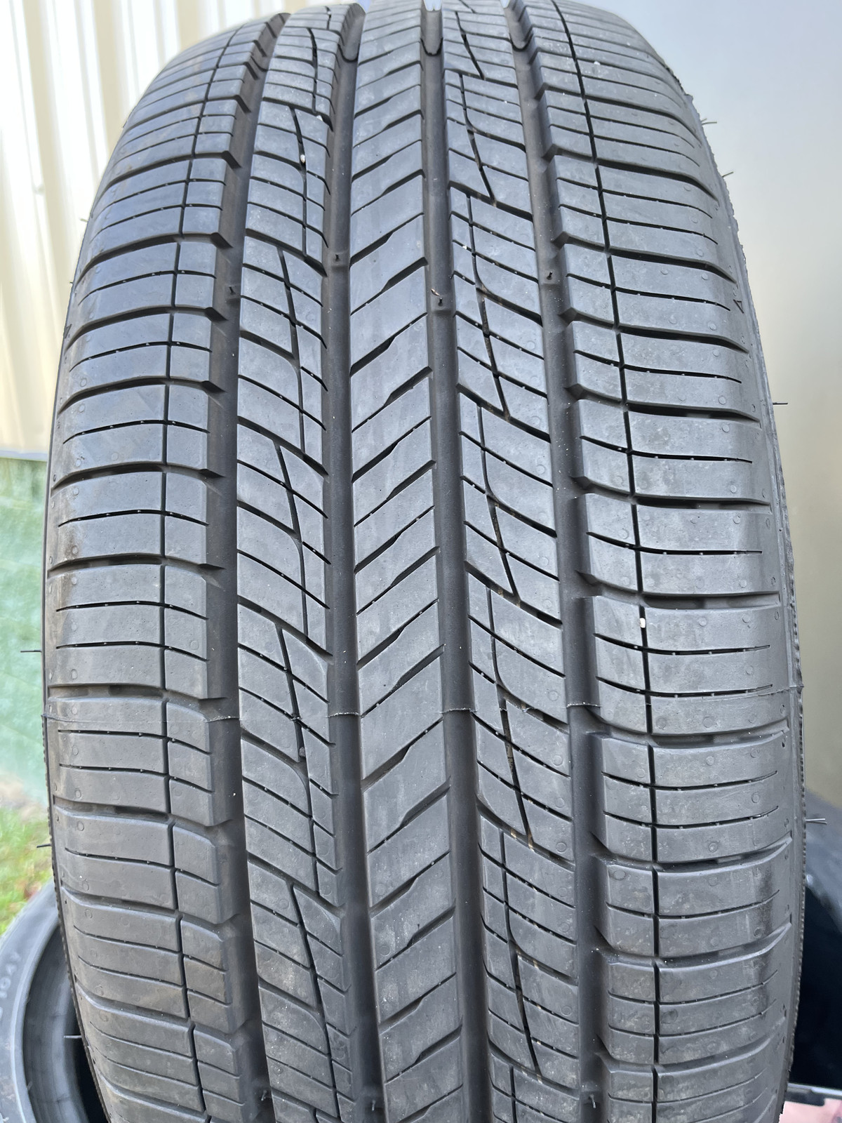 1 Tire Kumho Crugen HP71 235/55R19 101H DOT.1525 9.25/32
