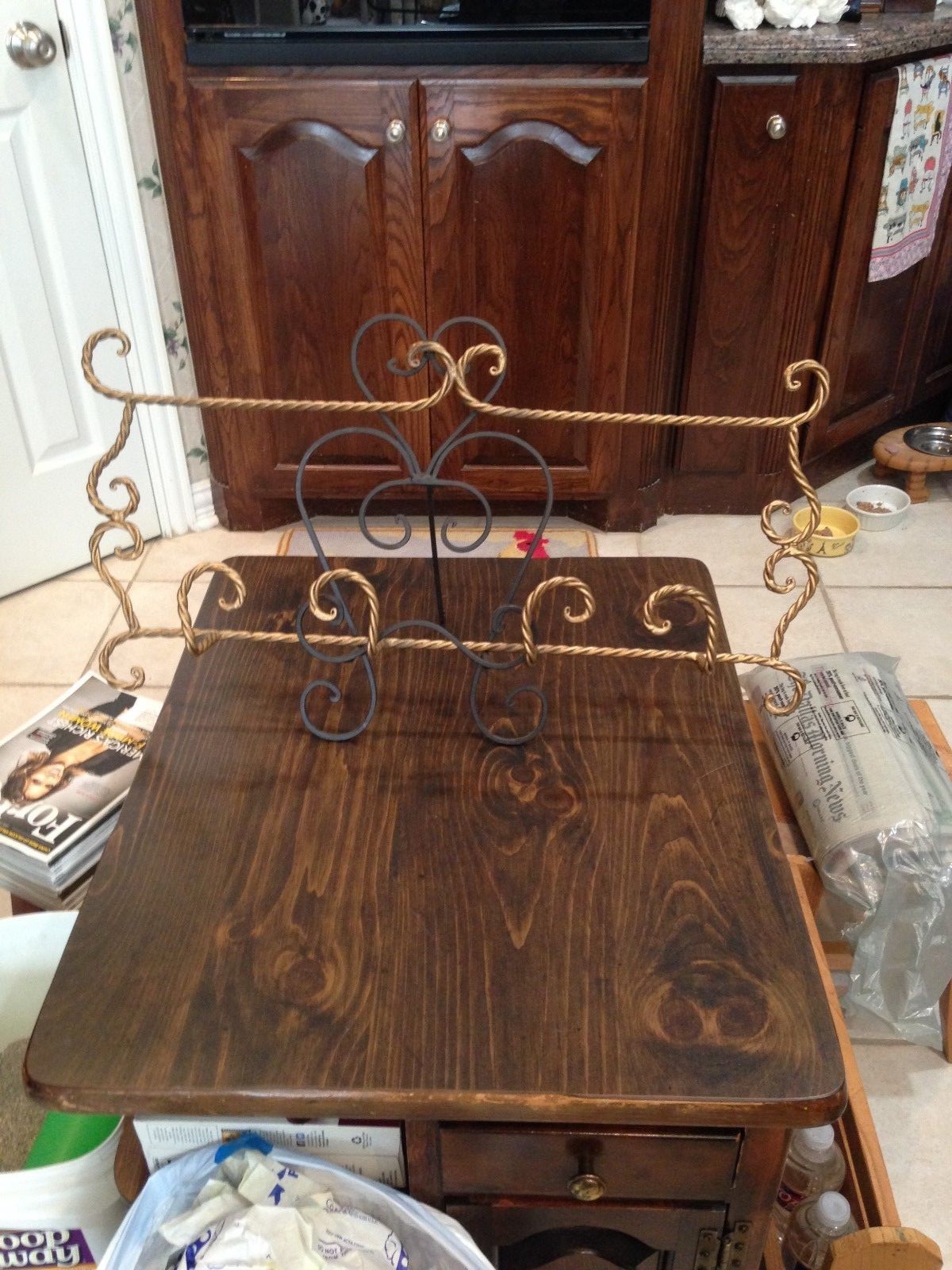 gold plate holder for 2 plates / attractive style