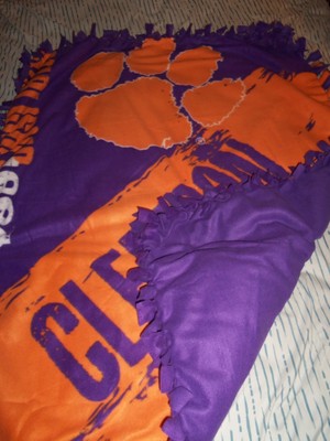 CLEMSON UNIVERSITY TIGERS FOOTBALL HAND TIED DOUBLE SIDE FLEECE RAG BLANKET~NEW
