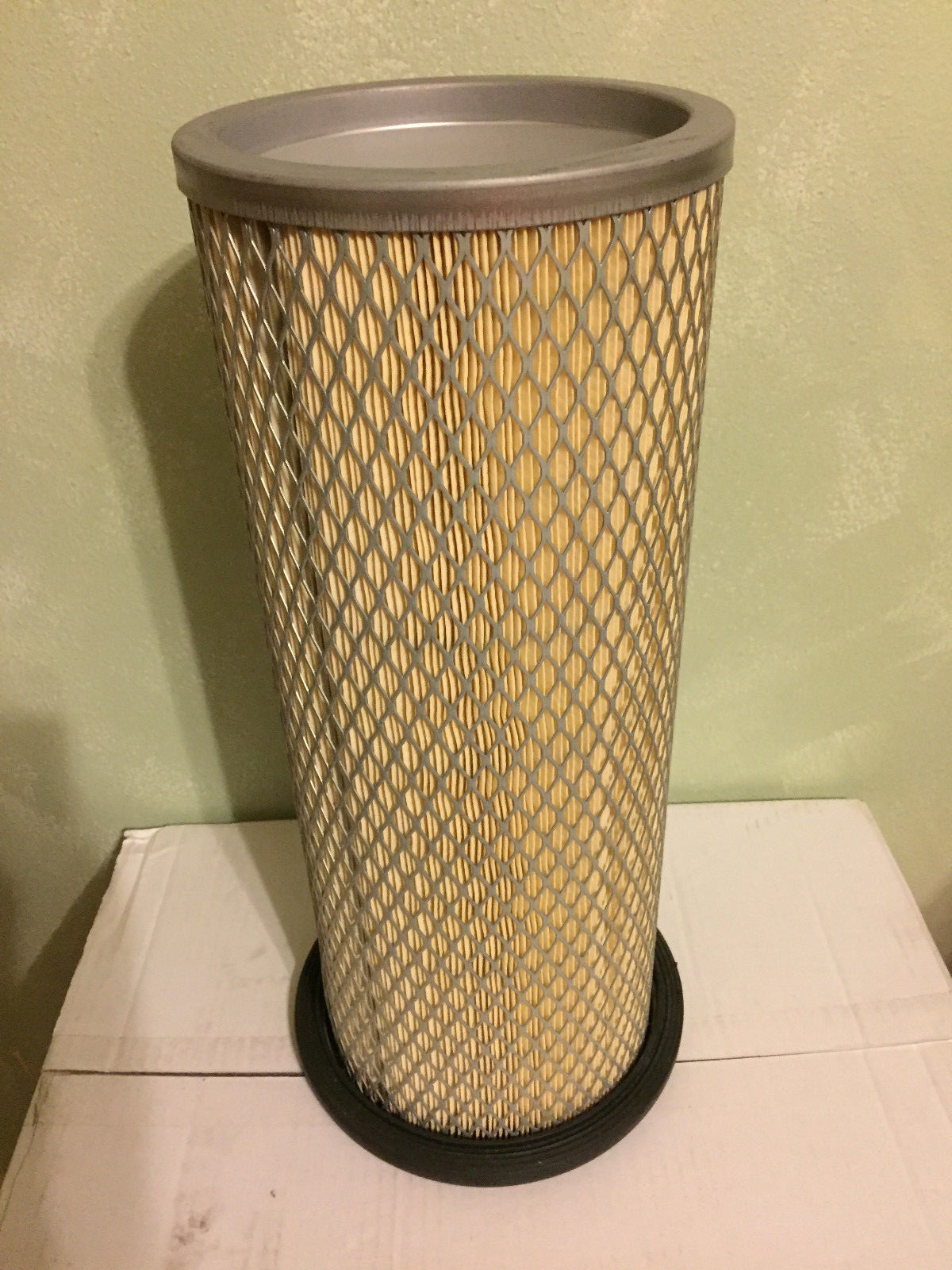 colo Carquest 87209 Air Filter (Wix 42209, JD AU43090, Massey