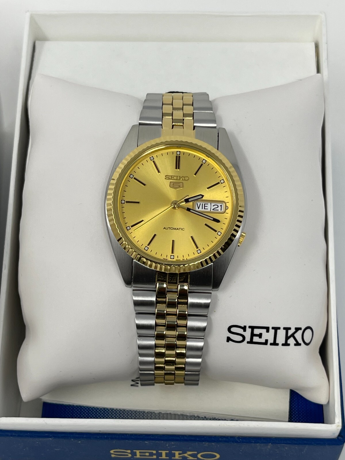 Seiko 5 SNXJ92 Mens Watch Automatic Two-Ton Gold Dial Seiko 5 SNXJ92 Mens Watch Automatic Two-Ton Gold Dial
