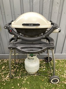 Weber Q 100 with stand / cover / gas | BBQ | Gumtree Australia Eastern