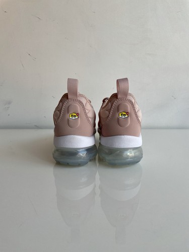 rose gold vapormax plus