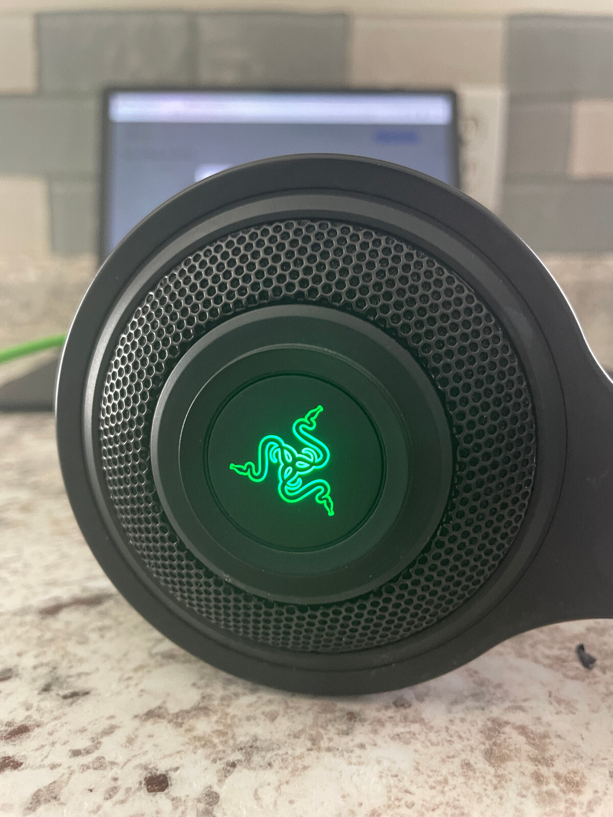 Razer Kraken USB Over Ear PC and Music Headset - Black Razer Kraken USB Over Ear PC and Music Headset - Black
