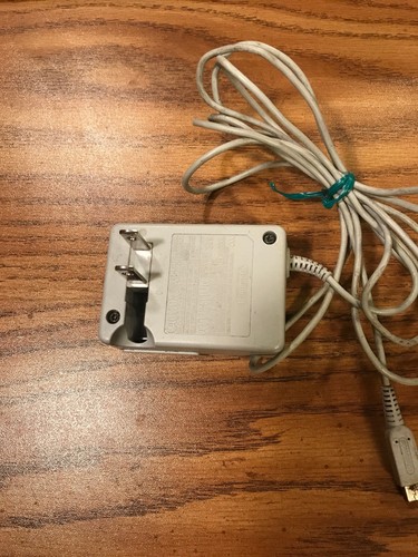 Official Nintendo AC Power Adapter 3ds Charger