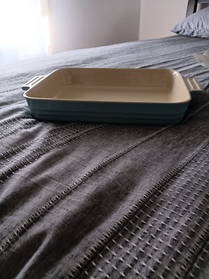 New W/Tag Le Creuset Stoneware Rectangular Baking  Dish Pan Sky Blue  13  X 10 