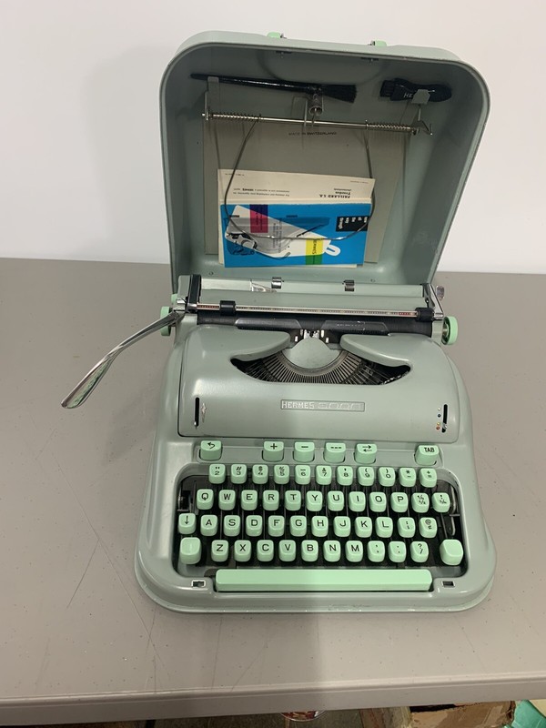 1965 Hermes 3000 on the Typewriter Database