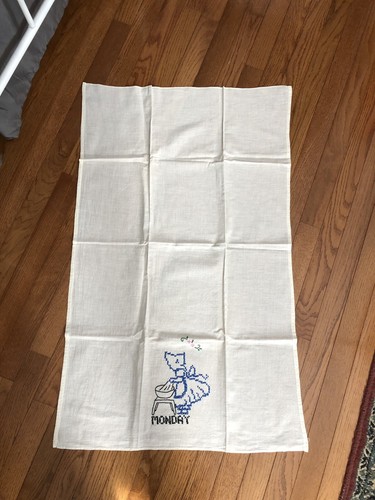 Vintage Sunbonnet Sue Quilt Pieces