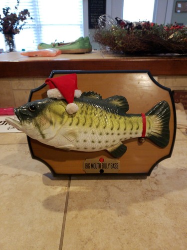 1999 Gemmy Big Mouth Billy Bass Christmas Santa Singing Fish 2 Songs