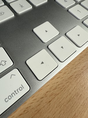 Apple - Apple Magic Keyboard ホワイトA2261 Amazon.com: Apple Magic Keyboard: iPad Keyboard case for