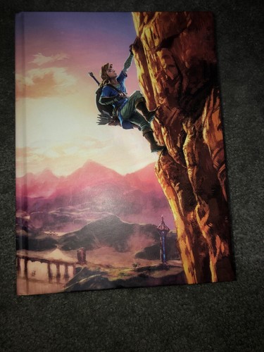 Legend of Zelda Breath of the Wild Hardcover Collector's Edition Strategy Guide
