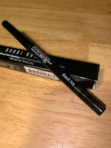 Bobbi Brown Perfectly Defined Gel Eye Liner Black Ivy # 8 BNIB