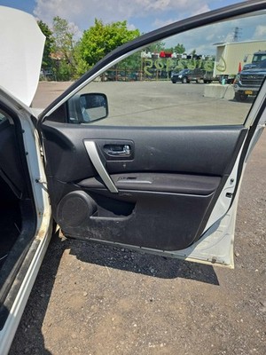 Used Right Front Door Trim Panel fits: ROGUE EXCEPT SPORT Right 08-15