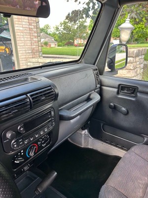 image 4 of interior
