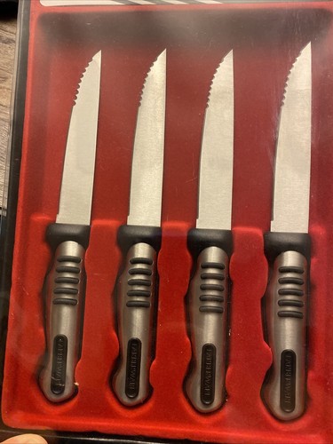 Of 4 Farberware Stainless Steel Steak Knives Brushed Stainless Soft Grip