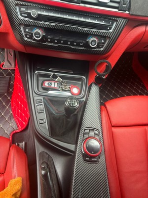 image 3 of interior