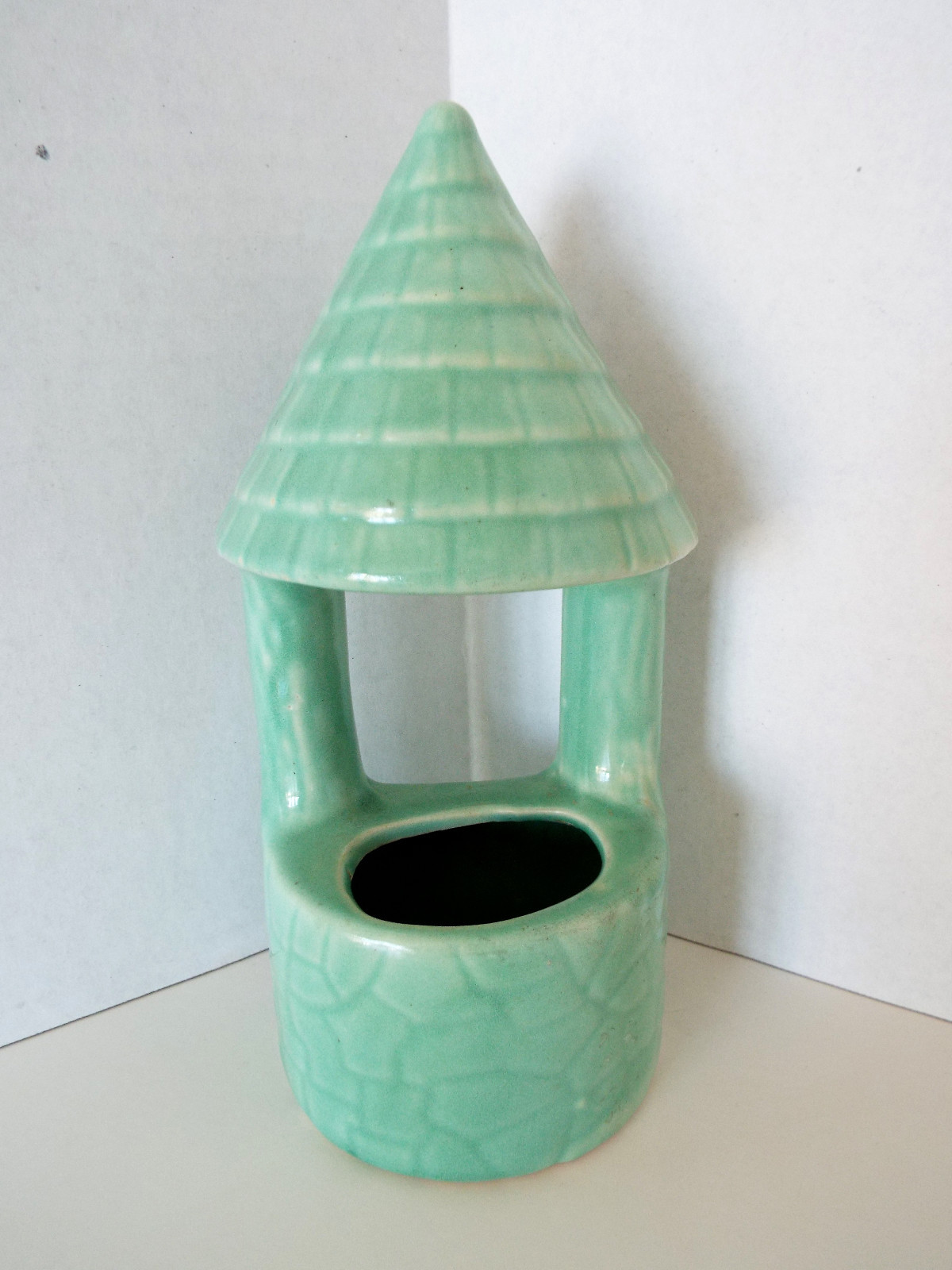 3 VINTAGE WALLPOCKET Vases Green Iron Lane Wishing Well Art Deco Cherubs Japan