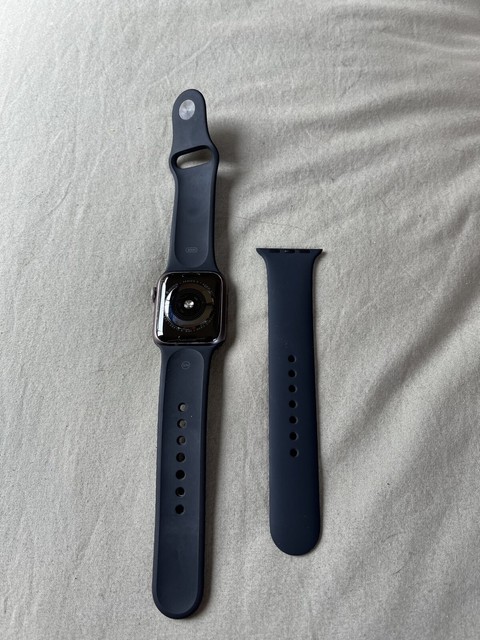 Apple Watch Series 5 | Other Electronics \u0026 Computers | Gumtree Australia  Great Lakes Area - Bungwahl | 1295401383