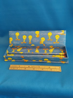 Fun ''Tweety'' Bundle. 5 Eunique Tweety Items From The 1990's