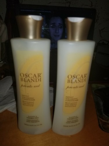 NEW OSCAR BLANDI Pronto Wet Instant Volumizing CONDITIONER 8.4 oz LOT 2