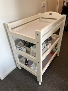 gumtree boori change table