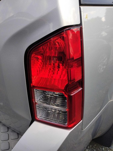Used Right Tail Light Assembly fits: 2011 Nissan Pathfinder quarter mounted Righ
