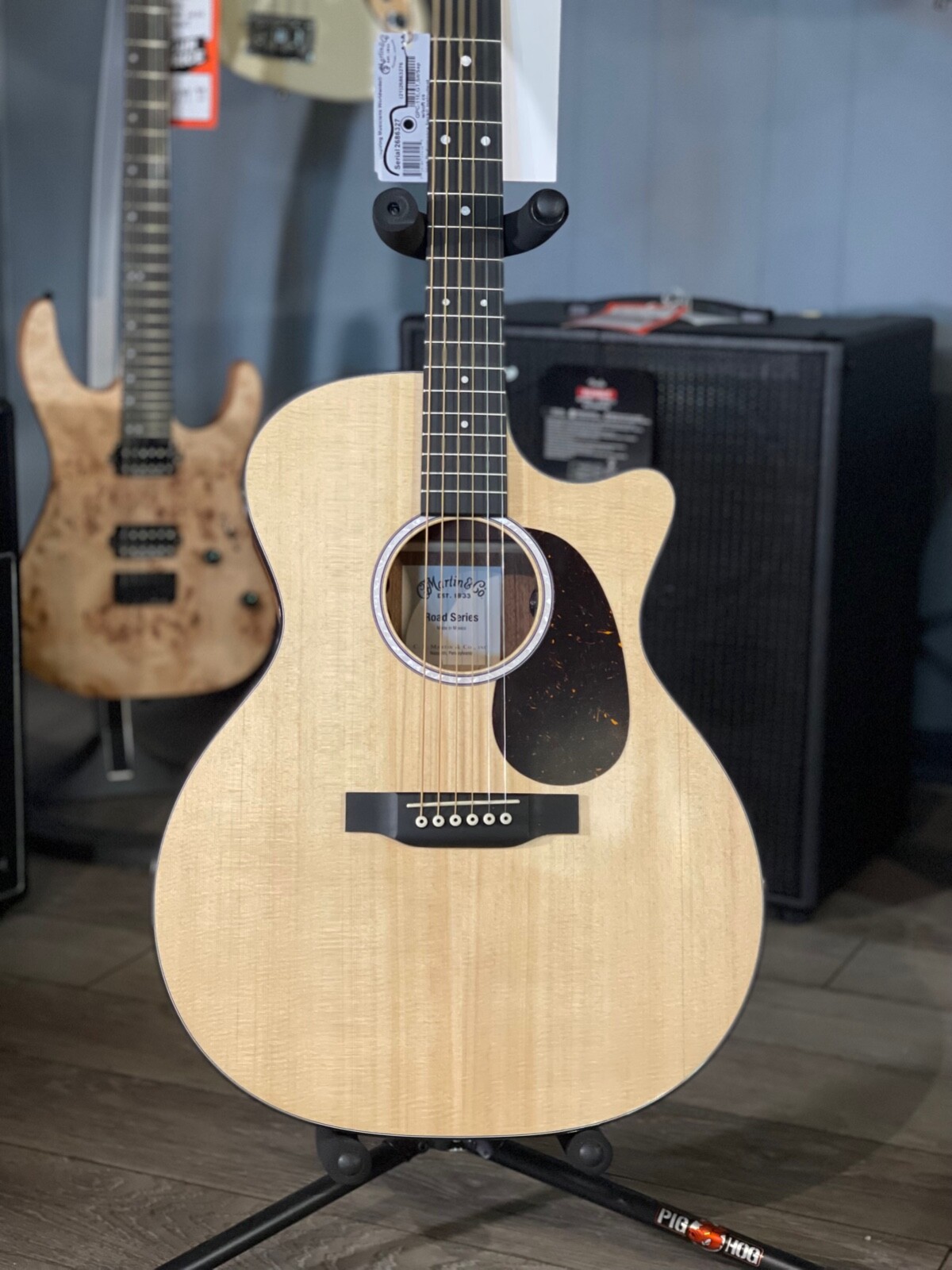 Martin GPC-11E, Acoustic Electric, Road Series #6327 W/ Free