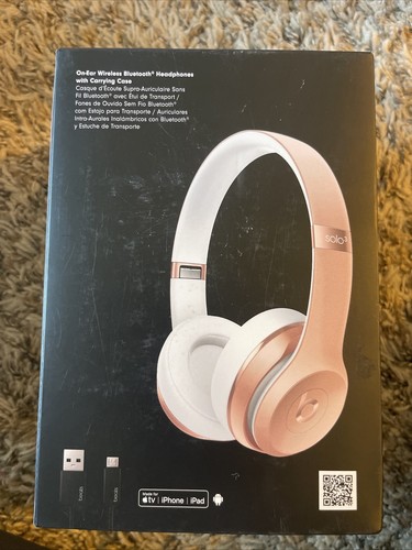 Beats Solo3 Wireless Bluetooth On-Ear Headphones - Rose Gold