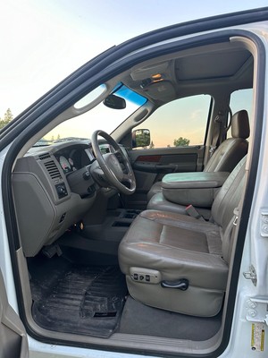 image 3 of interior